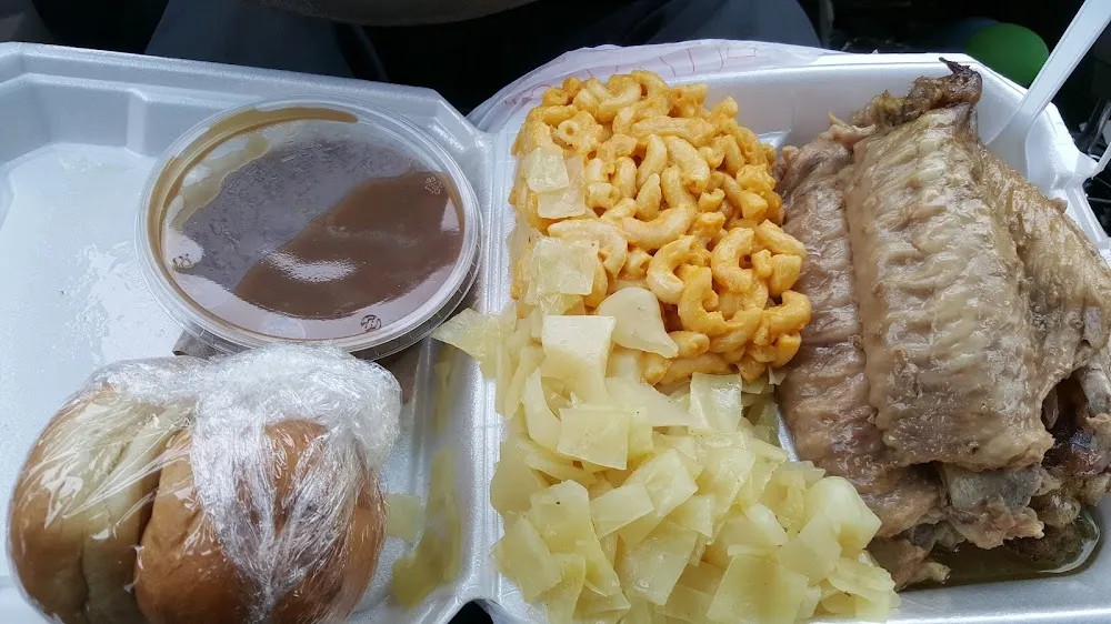 Turkey Wings Cabbage Mac and Cheese Rolls Gravy